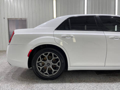 2016 Chrysler 300 S