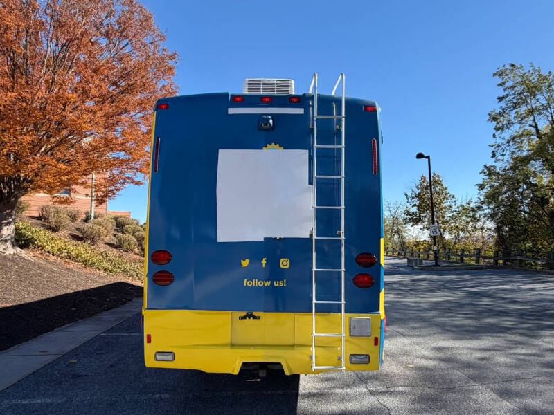 2010 Freightliner Mobile Classroom