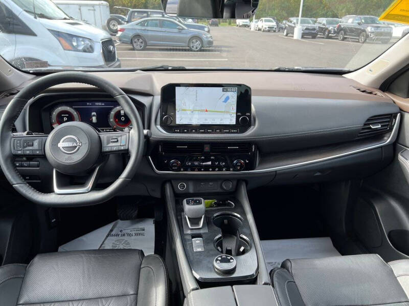 2022 Nissan Rogue Platinum