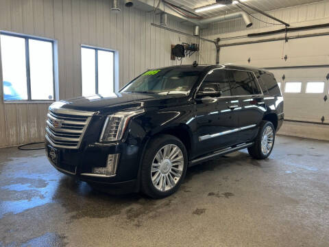 2015 Cadillac Escalade for sale at Sand's Auto Sales in Cambridge MN