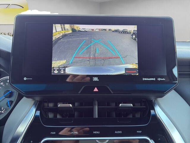 2022 Toyota Venza XLE