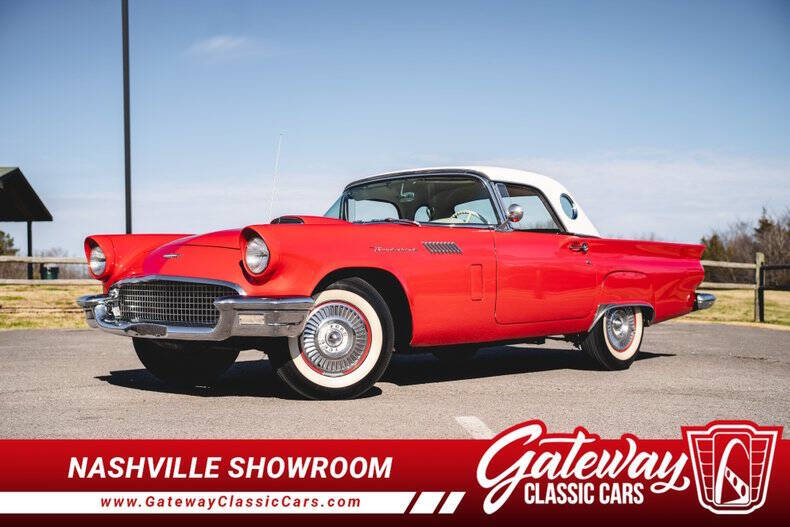 1957 Ford Thunderbird