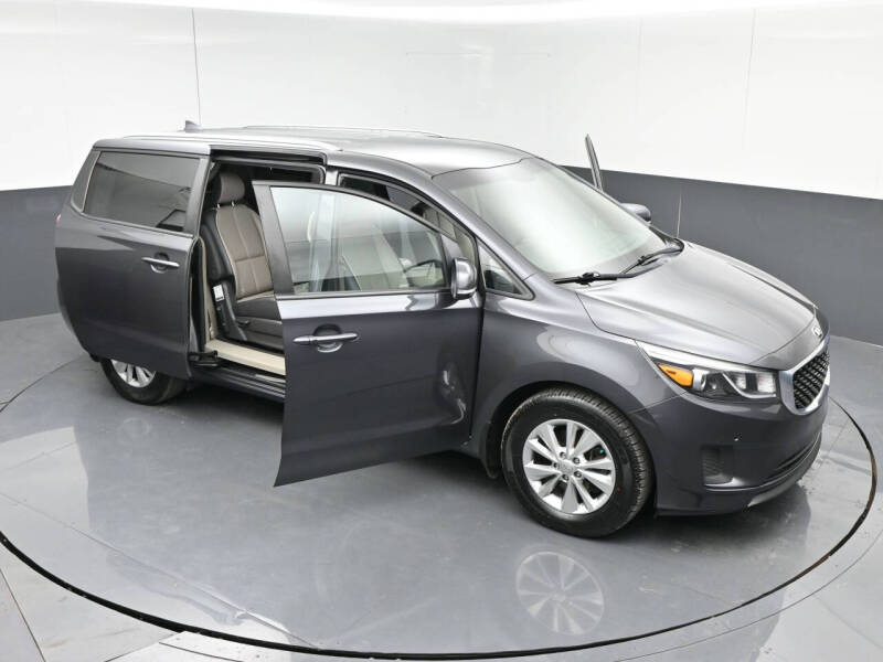 2017 Kia Sedona LX