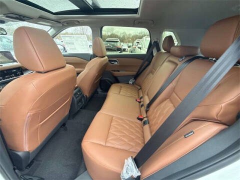 2025 Nissan Rogue Platinum