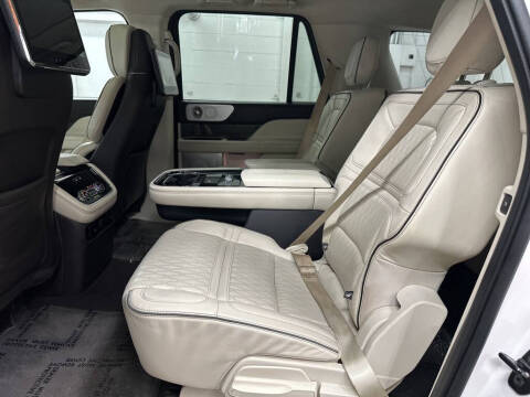 2019 Lincoln Navigator L Black Label