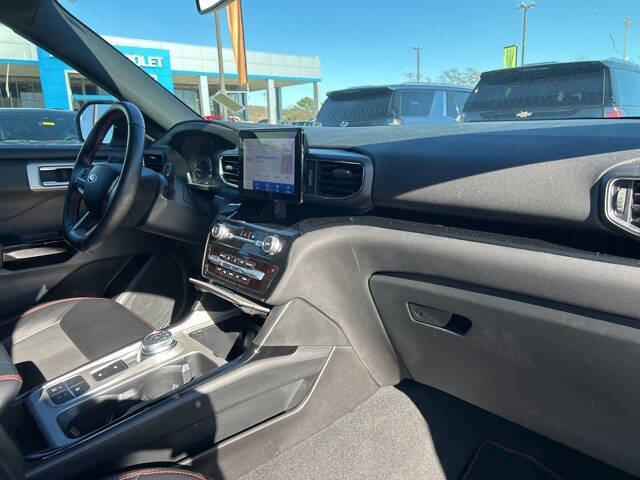 2023 Ford Explorer ST-Line