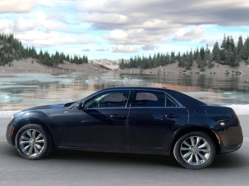 2018 Chrysler 300