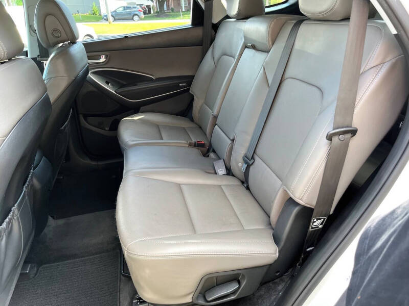 2018 Hyundai Santa Fe SE