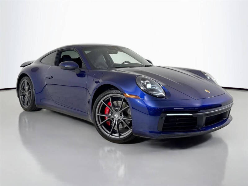 2022 Porsche 911 Carrera 4 GTS