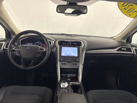 2020 Ford Fusion Hybrid SE