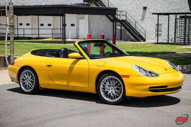 2000 Porsche 911 Carrera 4