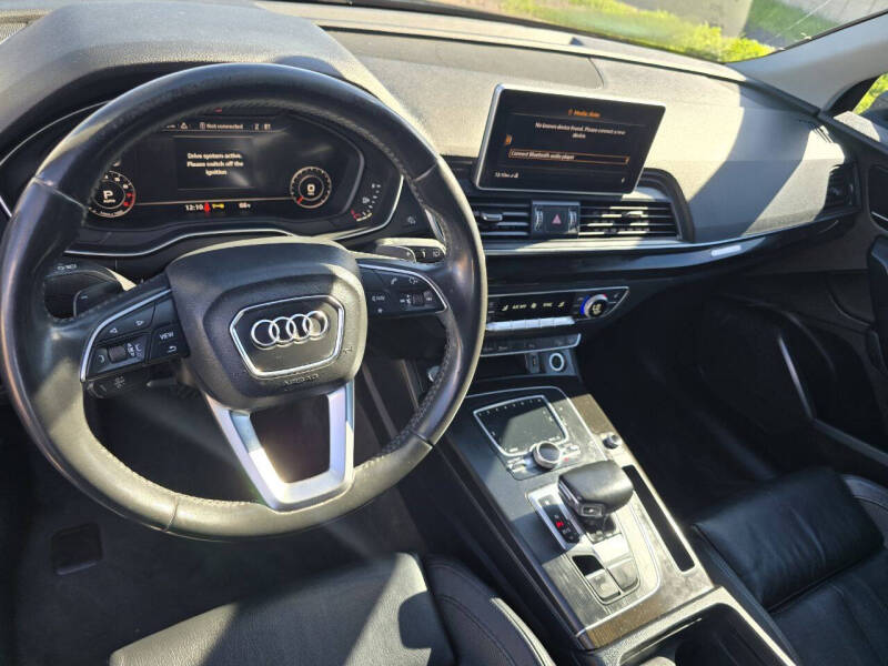 2018 Audi Q5 2.0T quattro Premium Plus