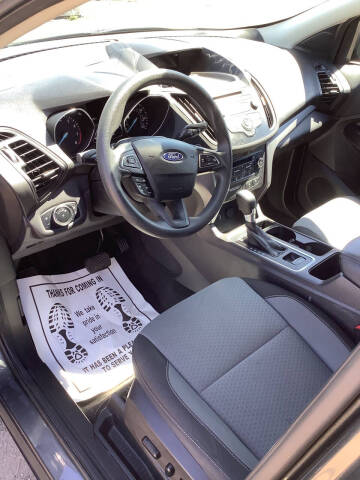 2017 Ford Escape SE
