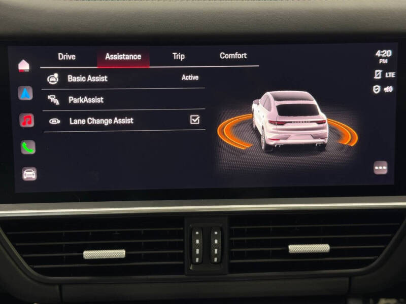 2022 Porsche Cayenne Turbo S E-Hybrid Coupe