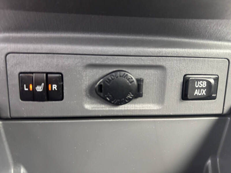 2012 Toyota Prius v Five