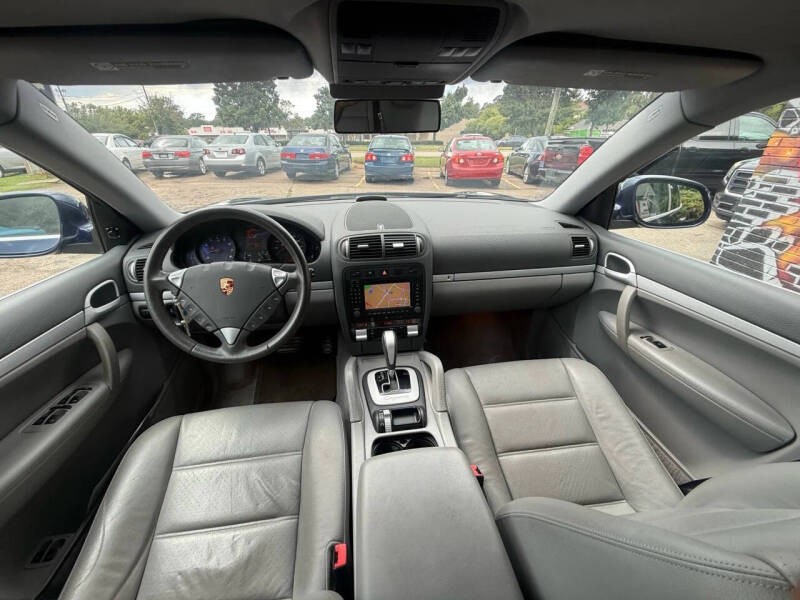 2005 Porsche Cayenne Tiptronic