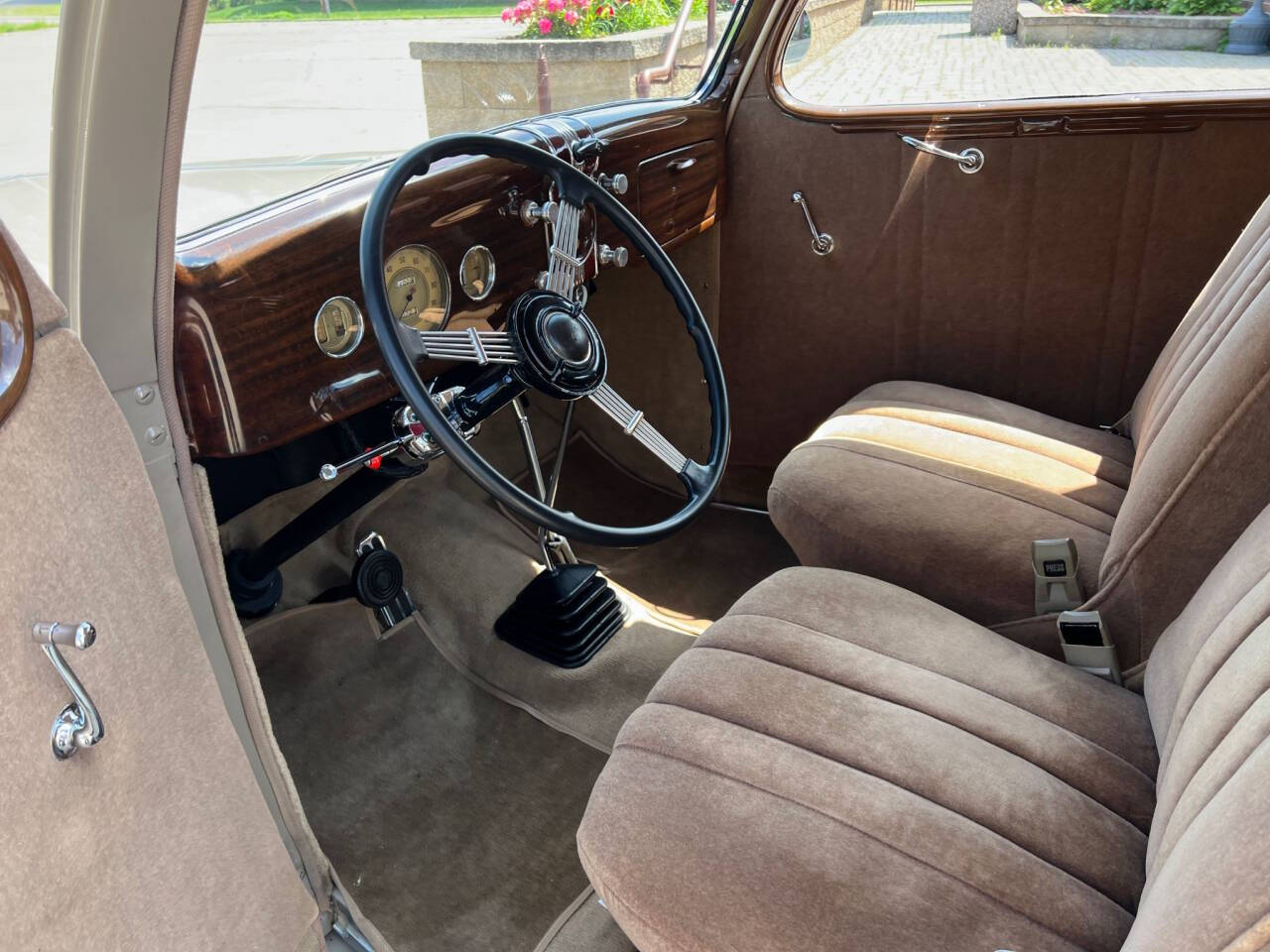 1936 Ford Custom 8