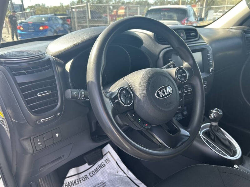 2019 Kia Soul +