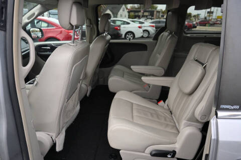 2014 Chrysler Town and Country Touring