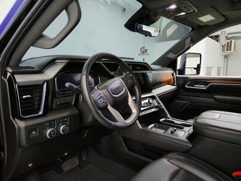 2025 GMC Sierra 2500HD