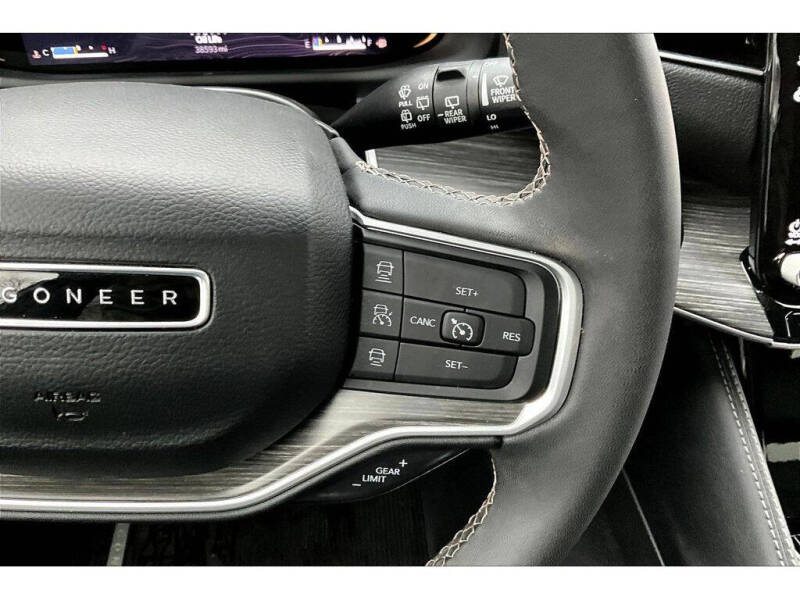 2024 Jeep Wagoneer L Series II