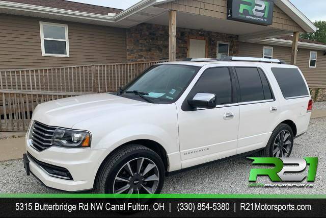 2017 Lincoln Navigator for sale at Route 21 Auto Sales in Canal Fulton OH