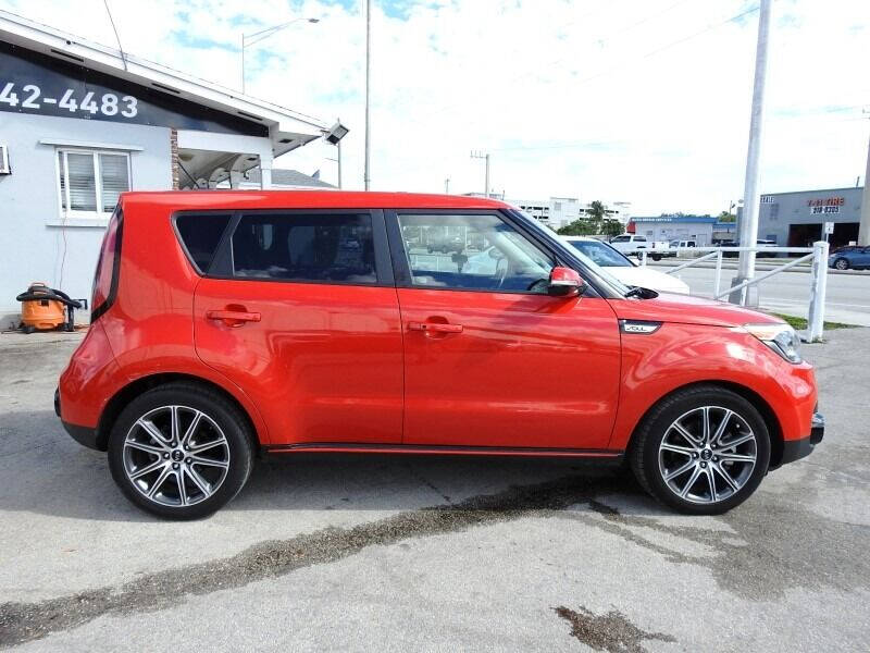 2017 Kia Soul  - $15,900