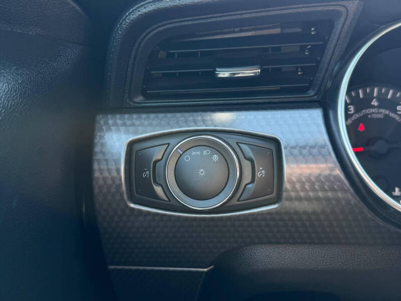 2020 Ford Mustang EcoBoost
