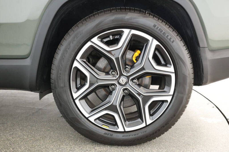 2022 Rivian R1S Launch Edition