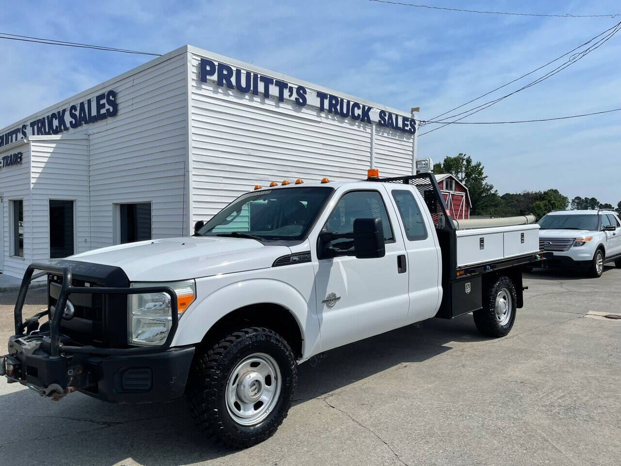 Flatbed Trucks For Sale In Georgia Carsforsale Com   2011 Ford F 350 Super Duty Xl 4x4 4dr Supercab 162 In Wb Srw Chassis 