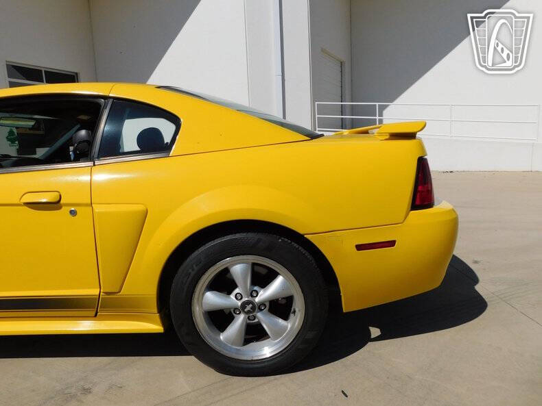 2004 Ford Mustang Mach 1 Premium
