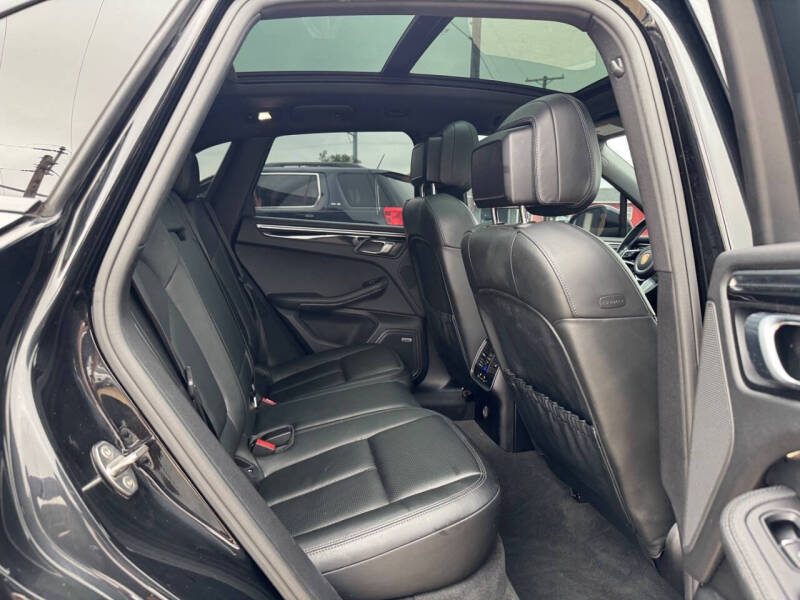2018 Porsche Macan