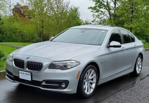 2015 BMW 5 Series for sale at CLEAR CHOICE AUTOMOTIVE in Milwaukie OR