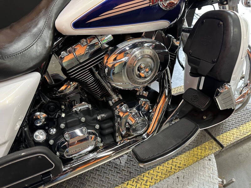 2007 Harley-Davidson® FLHTCU - Electra Glide® U