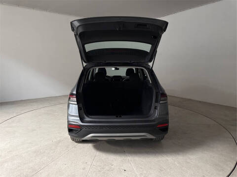 2025 Volkswagen Taos S