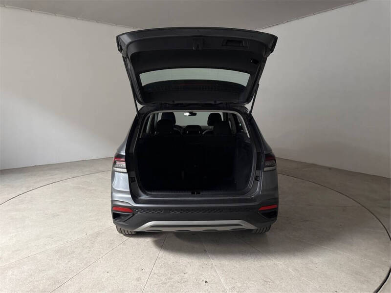 2025 Volkswagen Taos S