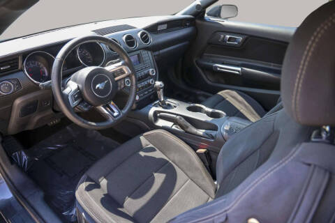 2016 Ford Mustang V6