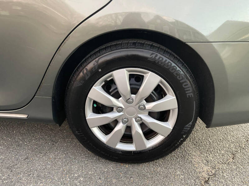 2012 Toyota Camry Hybrid LE