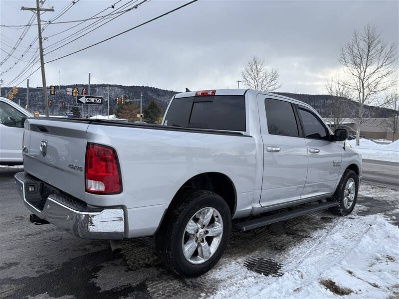 2017 RAM 1500 SLT