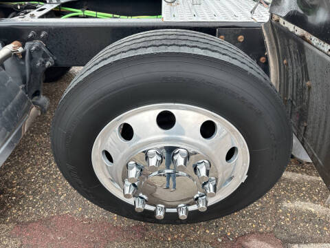 2021 International RH613