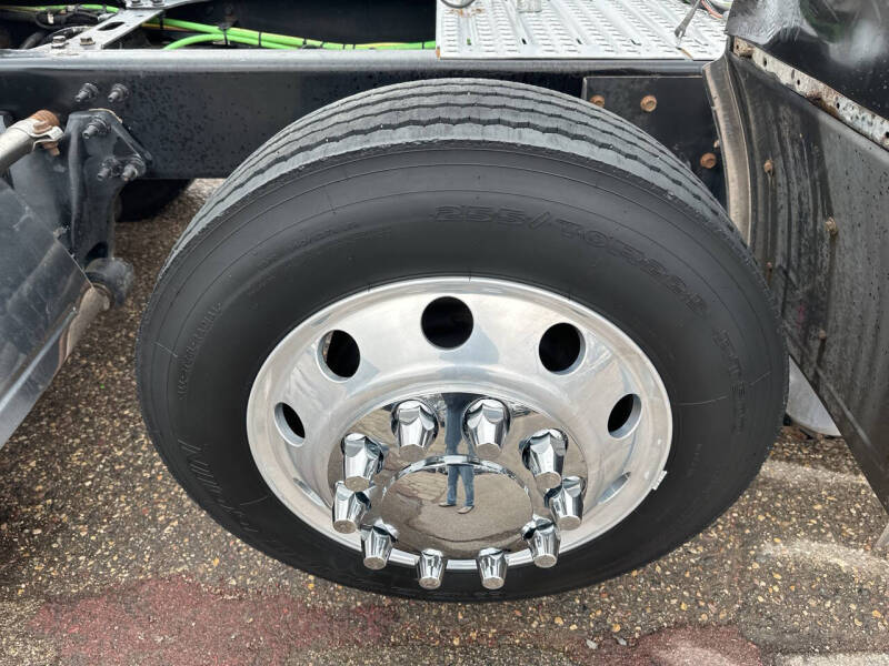 2021 International RH613