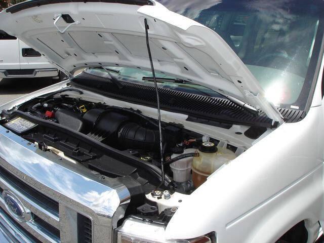 2008 Ford E-Series E-350 SD XLT