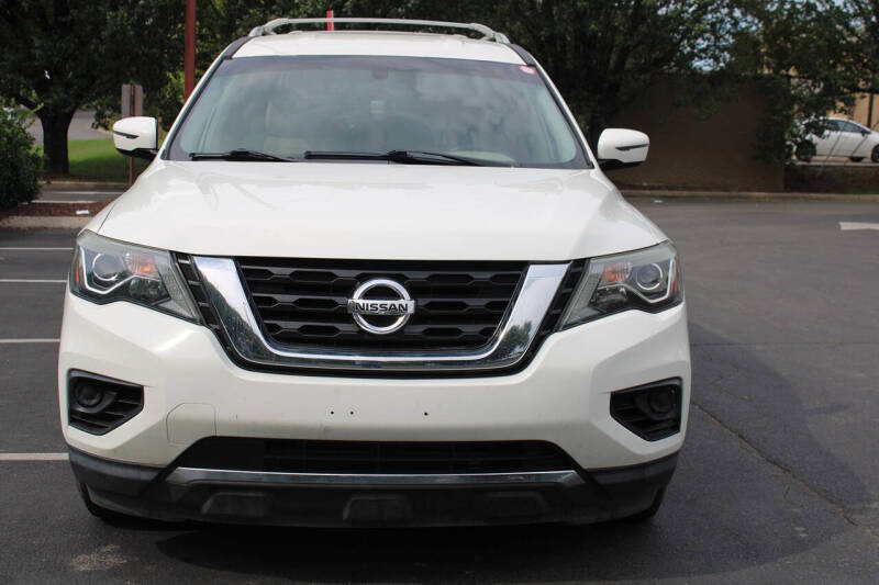 2017 Nissan Pathfinder Platinum