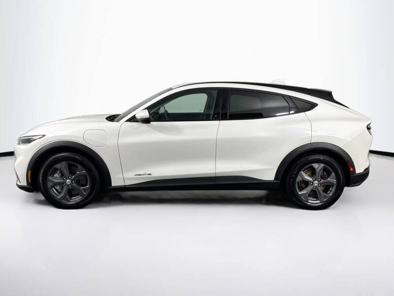 2022 Ford Mustang Mach-E Select
