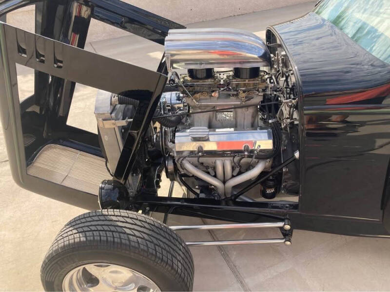 1932 Ford Deluxe