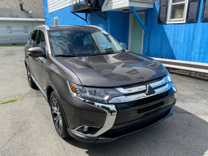 2018 Mitsubishi Outlander SE