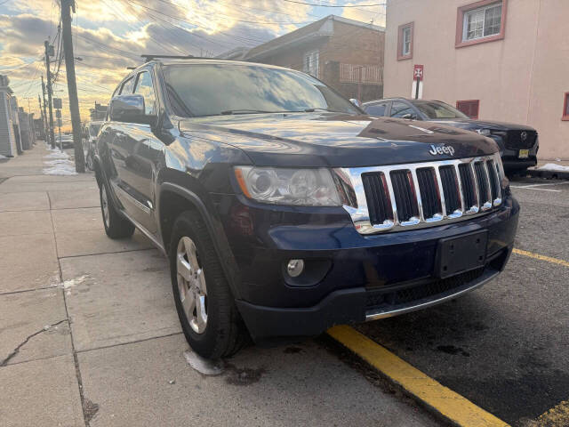 2012 Jeep Grand Cherokee Limited's photo