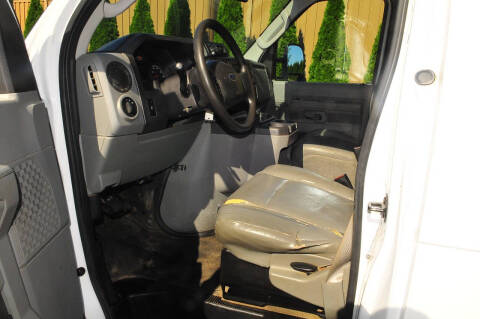 2011 Ford E-Series E-350 SD