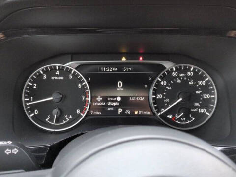 2025 Nissan Pathfinder SV