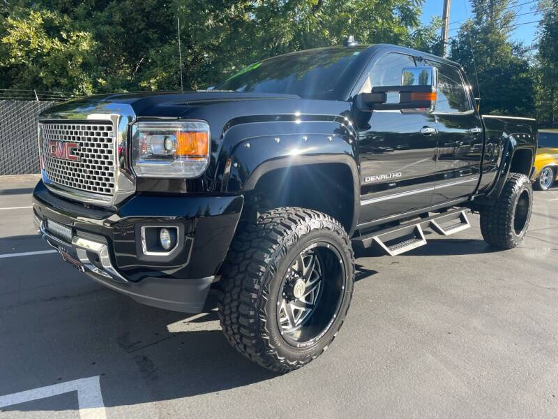 2016 GMC Sierra 2500HD for sale at LULAY'S CAR CONNECTION in Salem OR